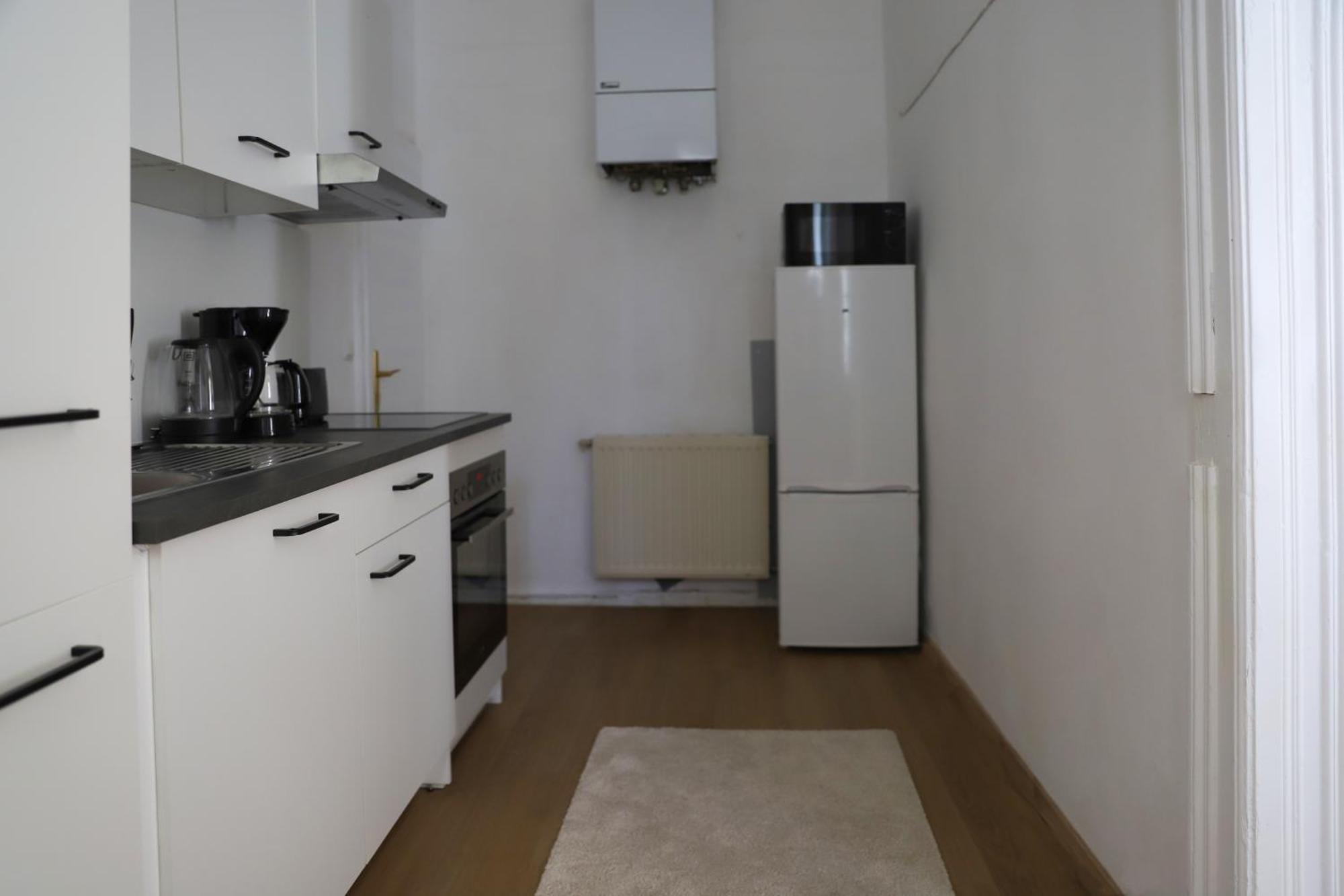 Spacious Apartment, 3 Min To U6 Metro Viena Exterior foto